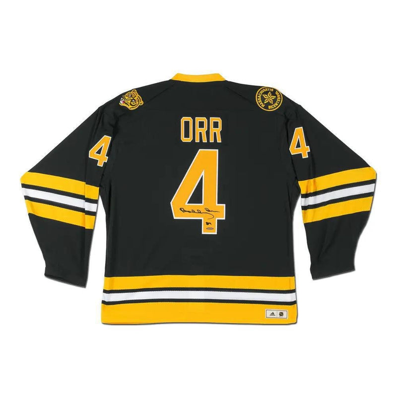 2025 Upper Deck Authenticated UDA Threads Autographed Jersey Box - Cartes Sportives Rive Sud