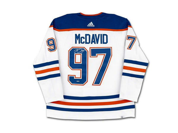 UDA Connor McDavid Autographed Edmonton Oilers White Adidas Jersey - Cartes Sportives Rive Sud